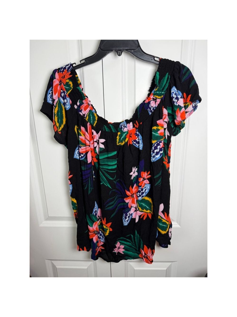 Old Navy Black Multicolor Floral Off-Shoulder Top XXL. EUC